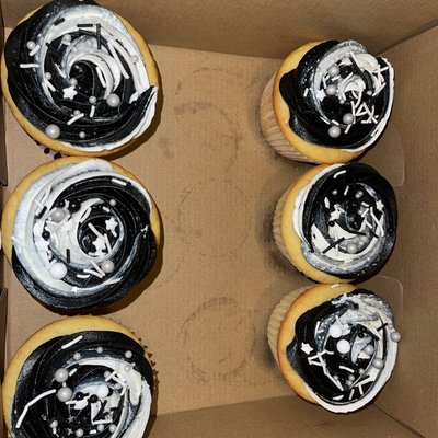 Jumbo Cupcakes 