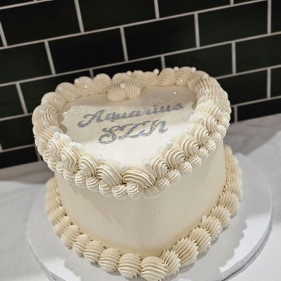 10” Heart Cake (Regular)