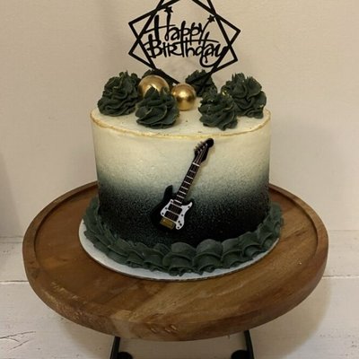 Custom 6 Inch Cake