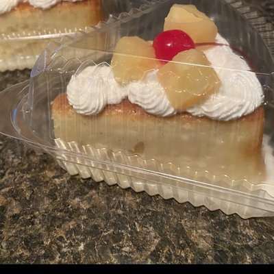 Piña colada Cake
