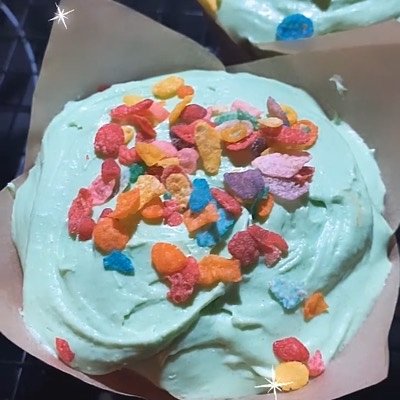 4 Jumbo Fruity Pebbles Cupcakes With Buttercream Filling 