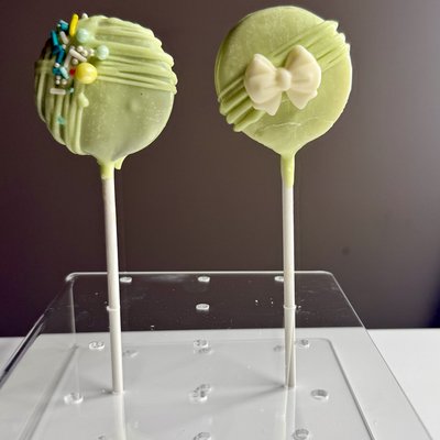 Cake Pops By The Dozen