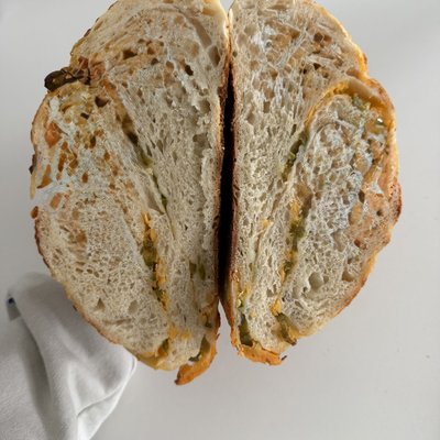 Jalapeño Cheddar Sourdough 