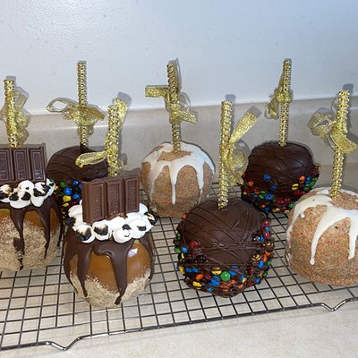 Dipped Caramel Apples 