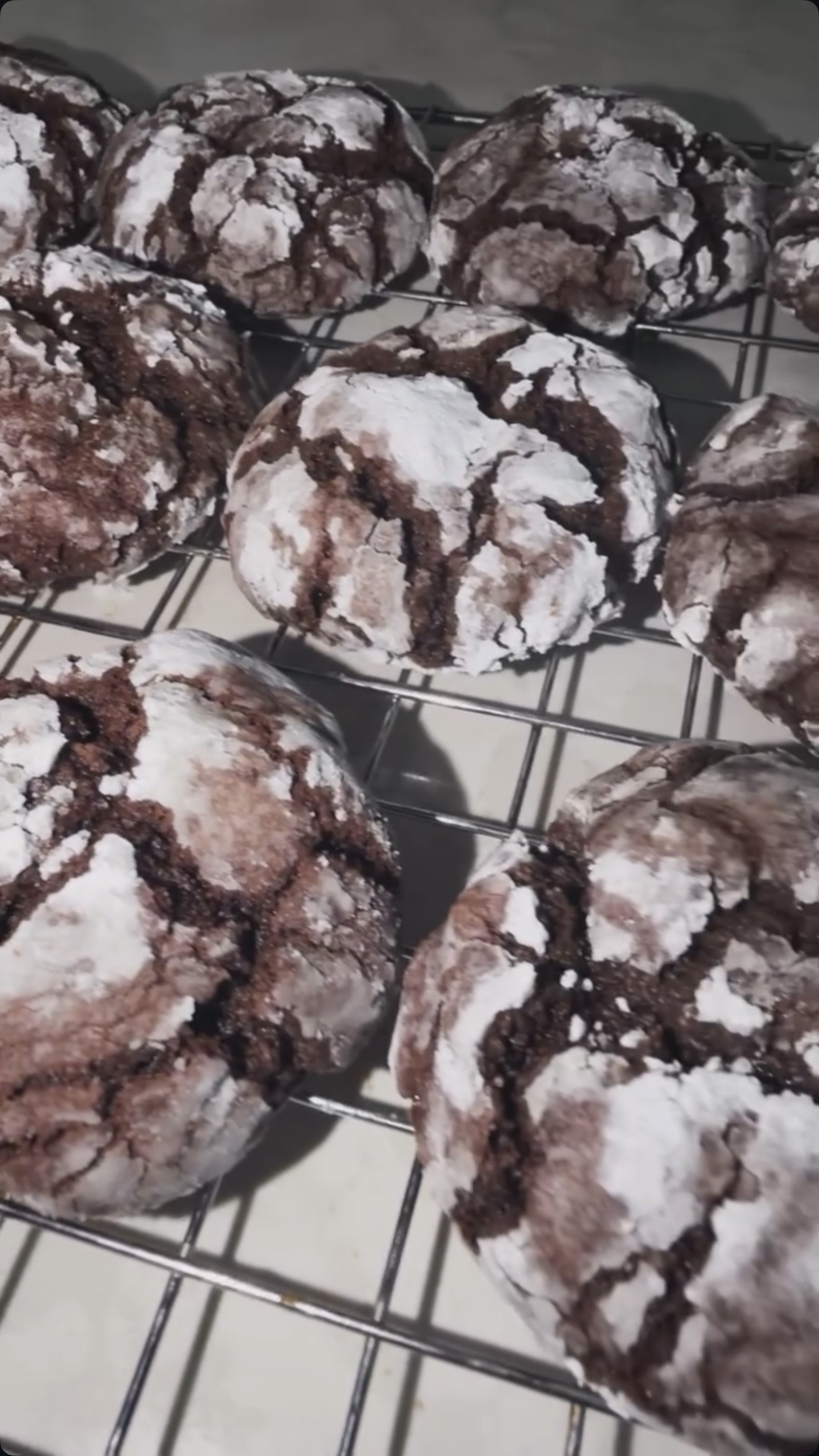 CHOCOLATE CRINKLE COOKIES