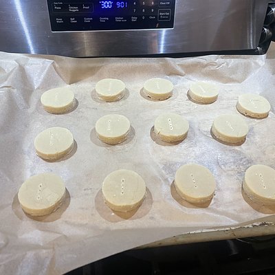 Tahini & Date Syrup Shortbread Cookies
