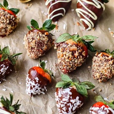 🍓✨ Berry Boudoir Box