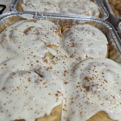 Cinnamon Caramel Rolls (4 PK)