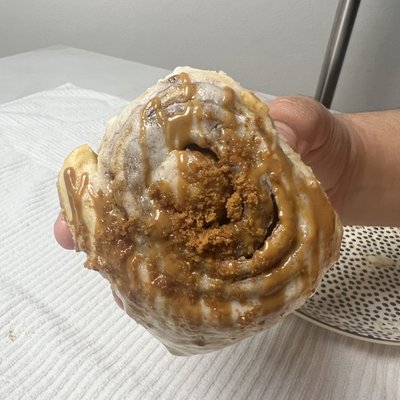 Cookie Butter Cinnamon Rolls