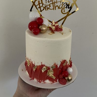 Custom Cake - 4 Inch 2 Layers