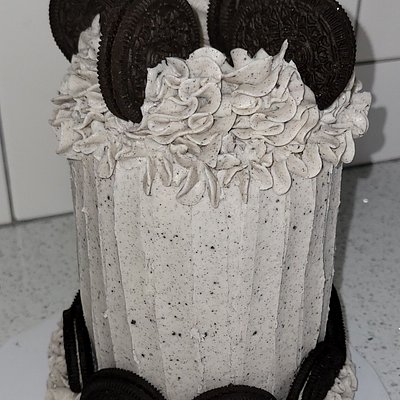 Cookies and Cream Cake