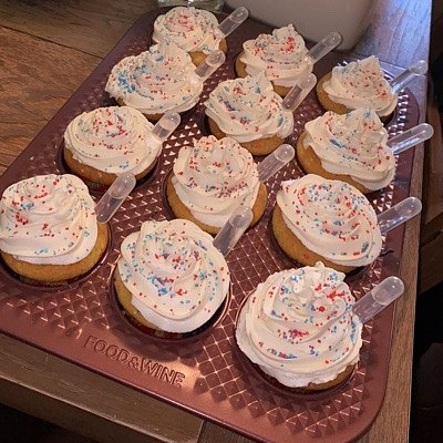 Alcohol Cupcakes (A Dozen)