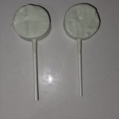 Circle Cake Pops