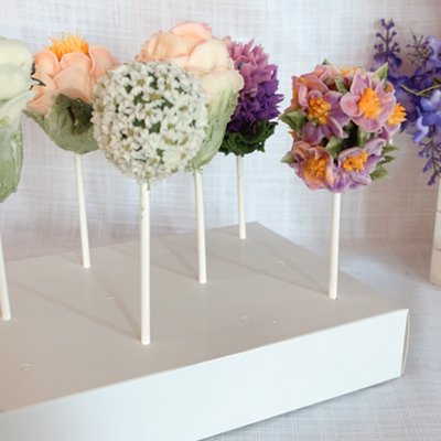 Bouqcake Pops 6/$22.50 Or $12/45.00 