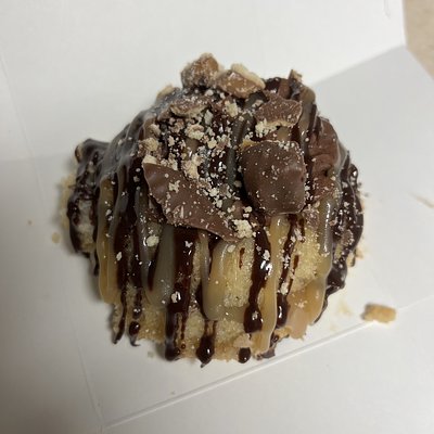 Twix Mini Bundt (Candy Bar Series)