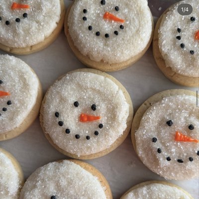 Snowman Buttercream Sugar Cookies