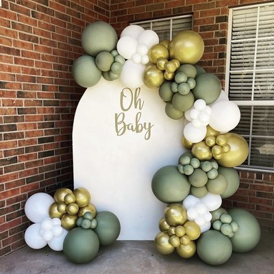 White Wood Panel + Balloon Garland 