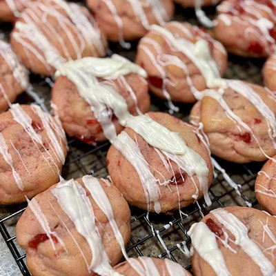 Cherry Almond Shortbread Cookies 