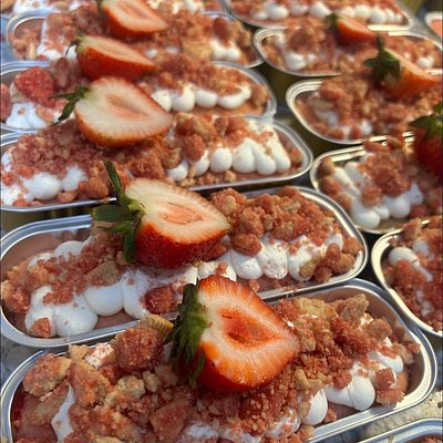 Mini Strawberry Crunch Pans