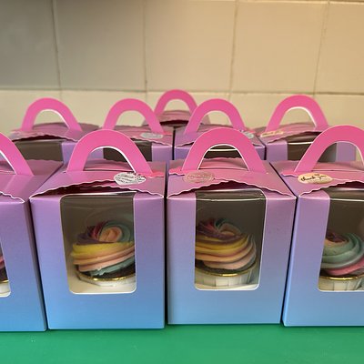 Cupcakes As Gifts Or Party Favours 