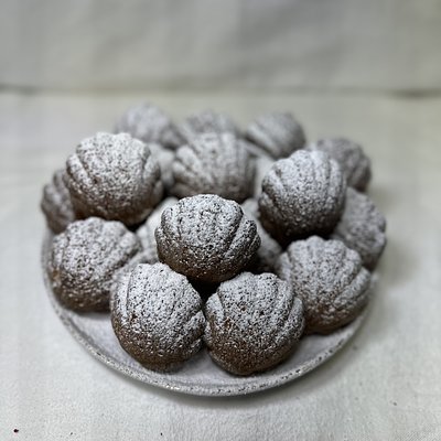 French Madeleines- Family Box-1 Dozen