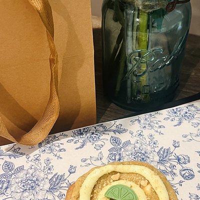 Single Key Lime Swirl Bakery Style Cookie