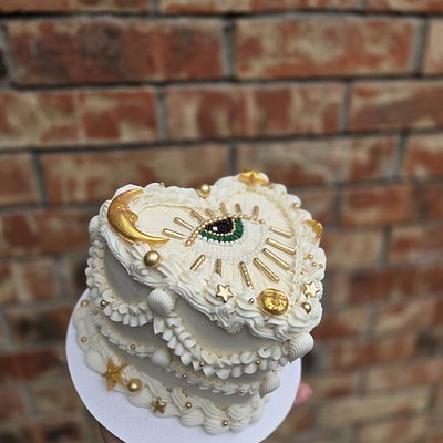 Evil Eye Cake 