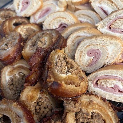 Queso Crema Y Jamón & Carne Molida Envuelto En Bacon