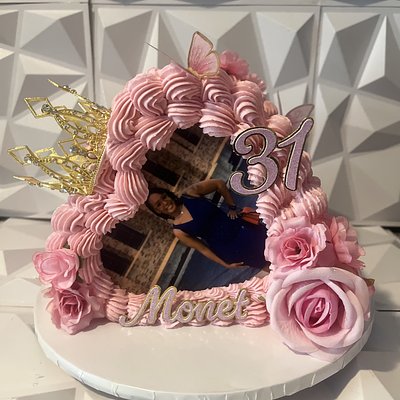 Front Facing Heart Cake