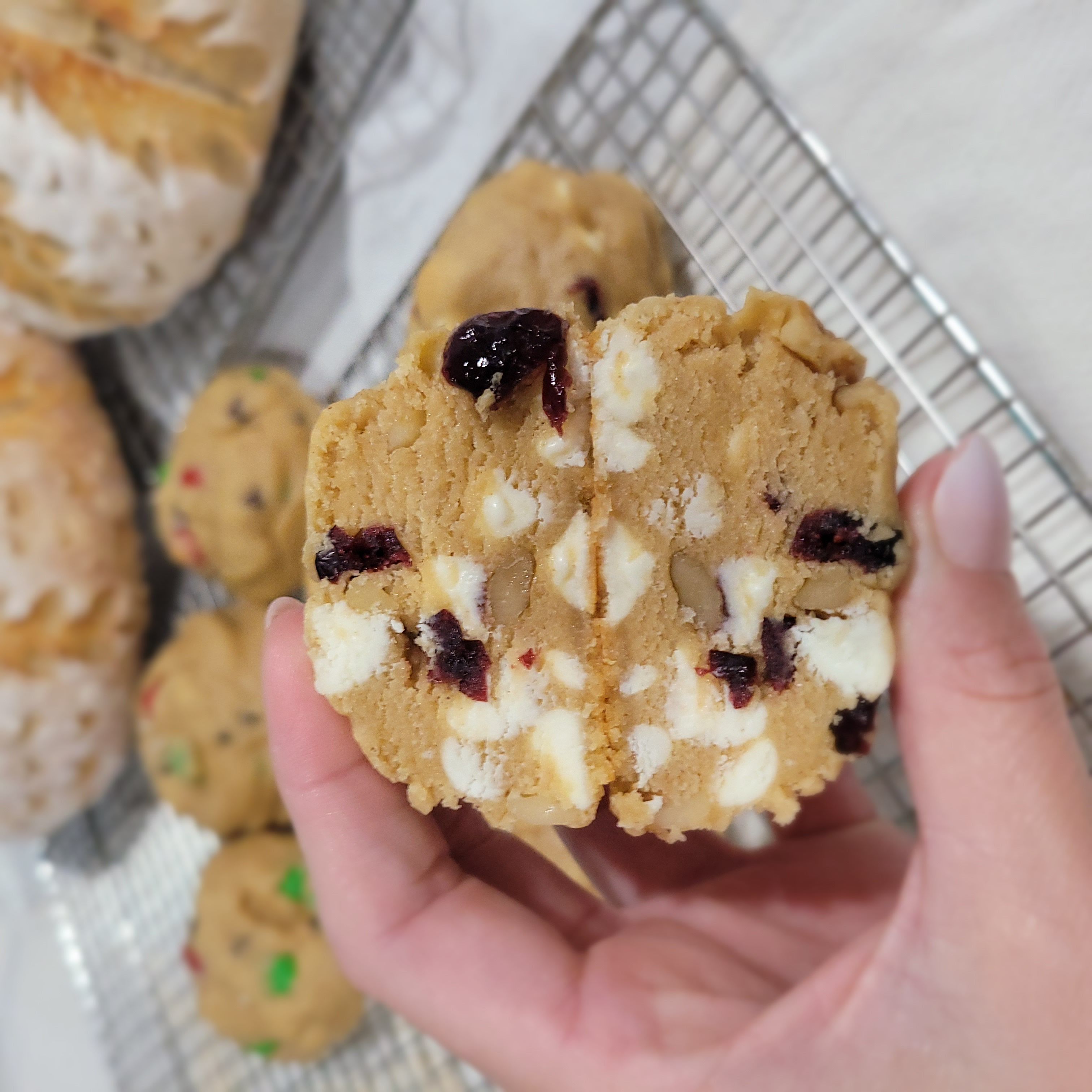 Cranberry Walnut & White Chocolate Chip gormet Cookie (HOLIDAY SPECIAL)