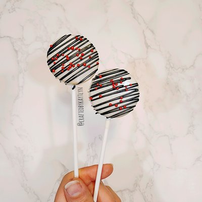Custom Cake Pops (24 pcs)