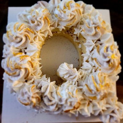 8” Monogram Cakes 