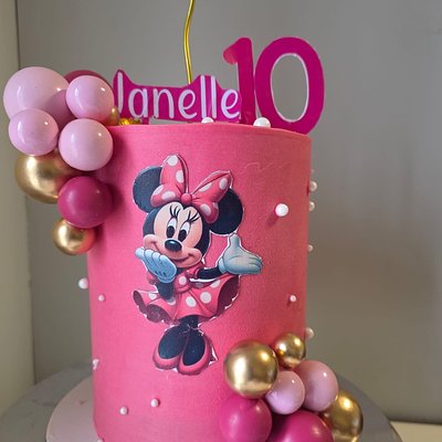 Mickey Mouse Themed Cake 