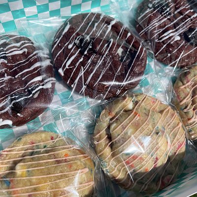 Dozen Chunky Red Velvet & Oreo