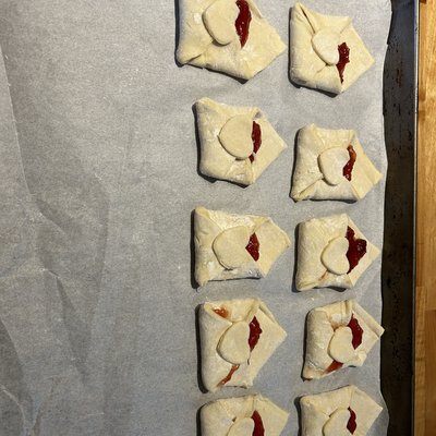 Envelopes(pastry Filled With Strawberry Jam)