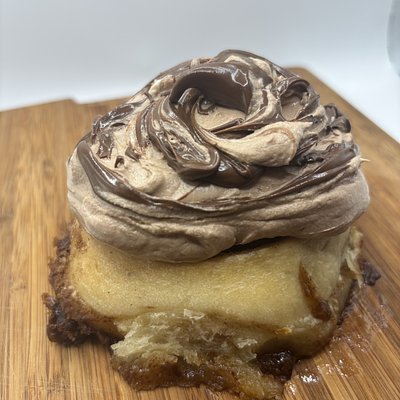 Nutella Cinnamon Rolls (4 Count)