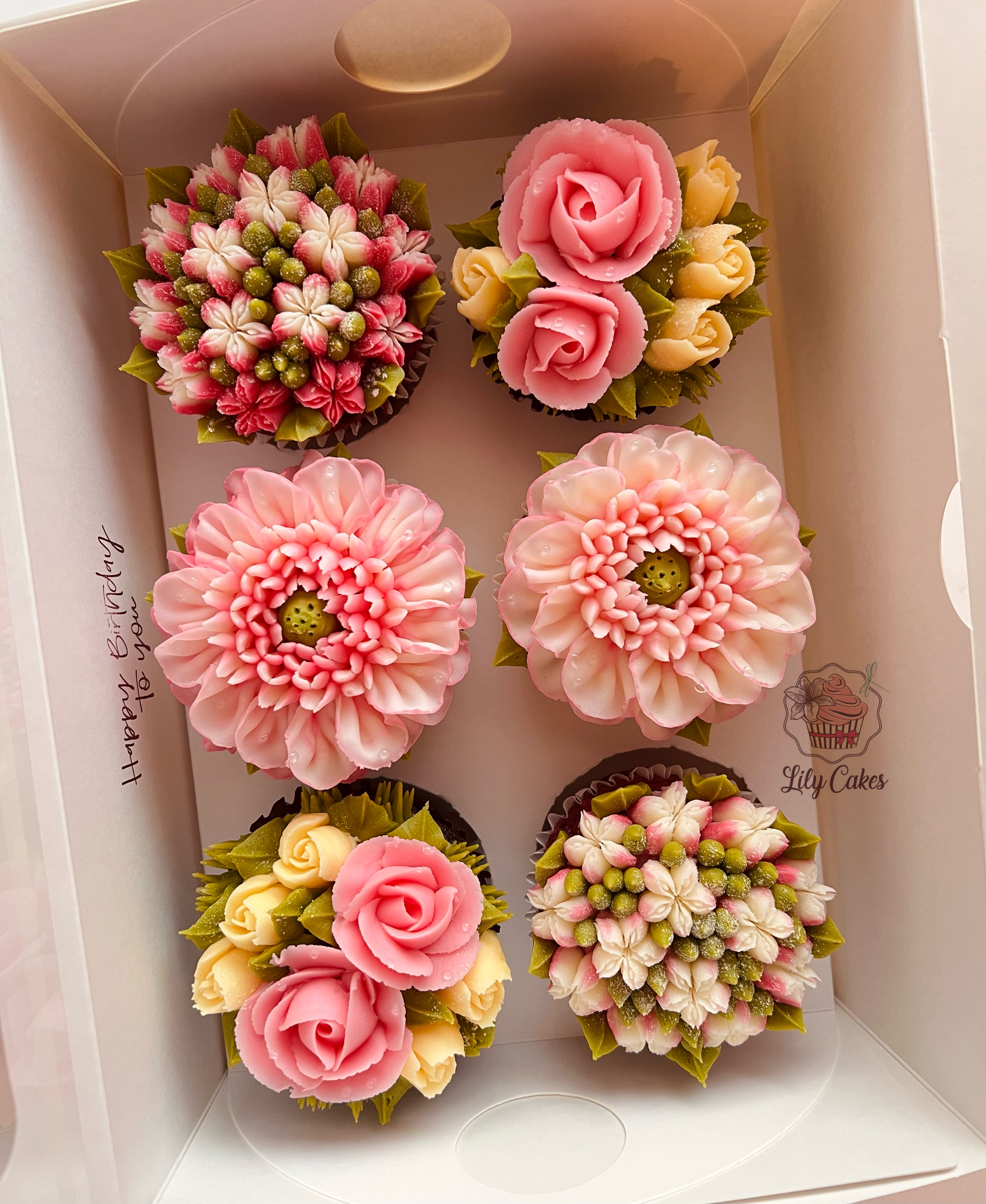 6 Boxed Floral Cupcakes🌼