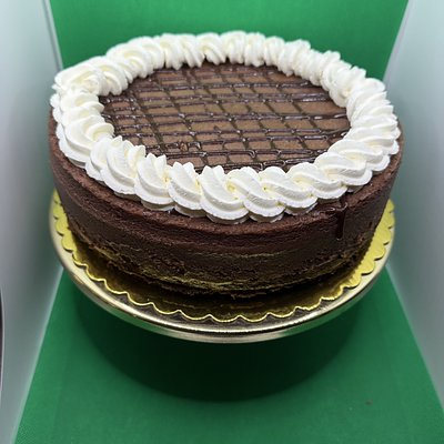 6” Tres Chismes Cheesecake