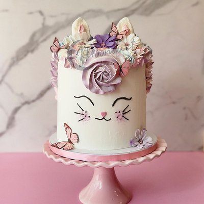 Custom 6" Round Cake