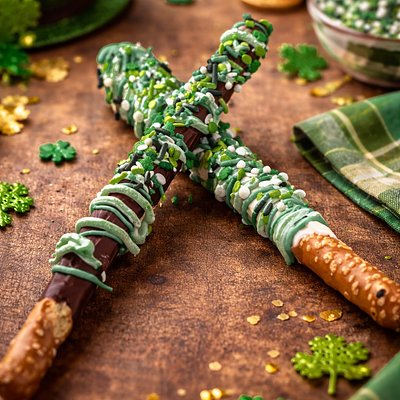 Chocolate Dipped Pretzels