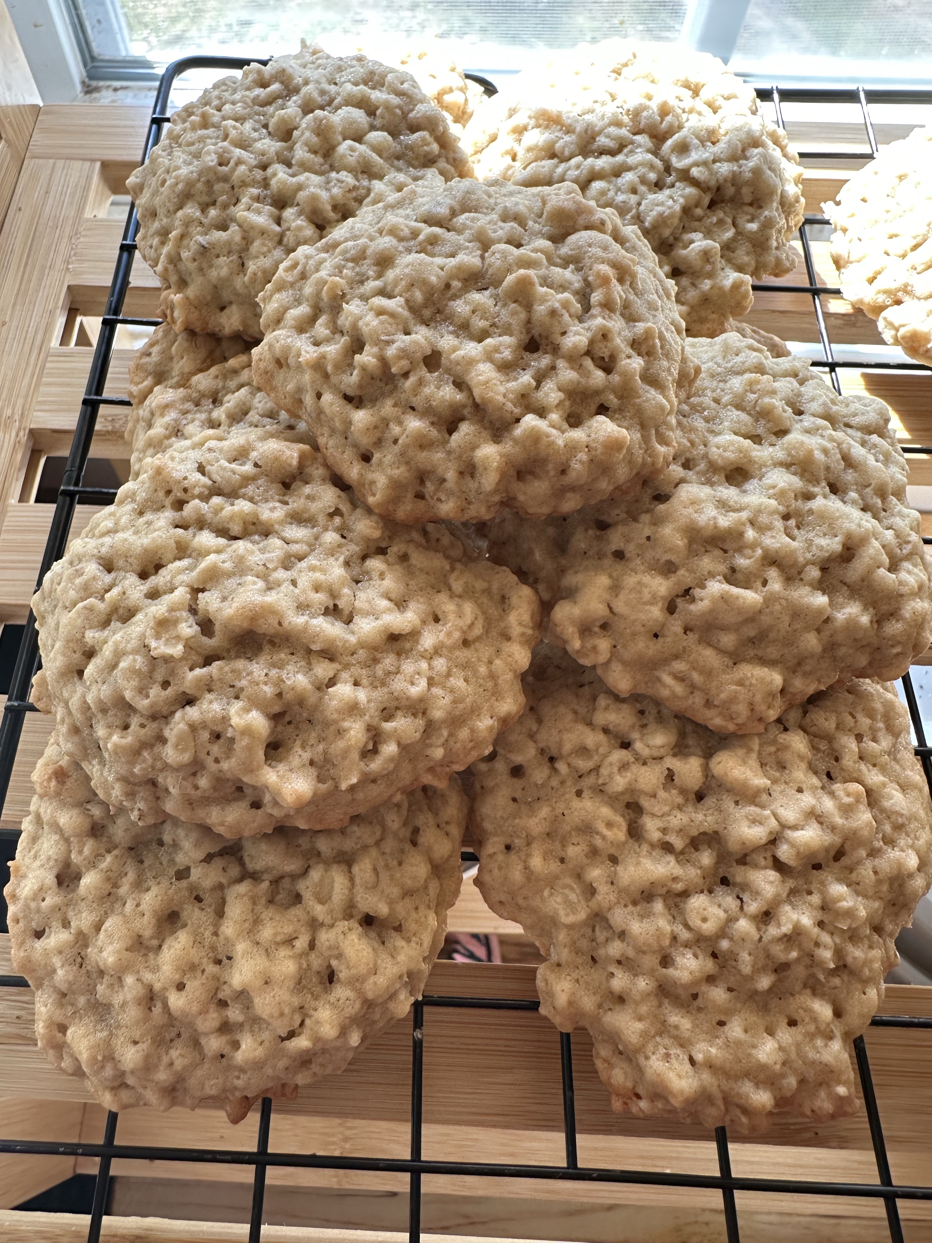 Aunt Lisa’s Oatmeal Cookies