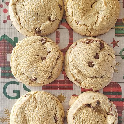  Salted Brown Butter Chocolate Chip Cookies -QTY 6