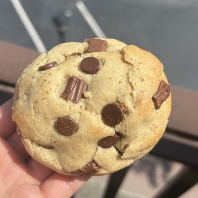 Chocolate Chip Cookie