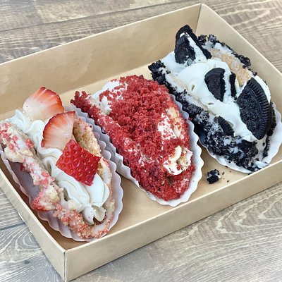 1 Dozen Cheesecake Tacos  (strawberry, Oreo Or Red Velvet) 
