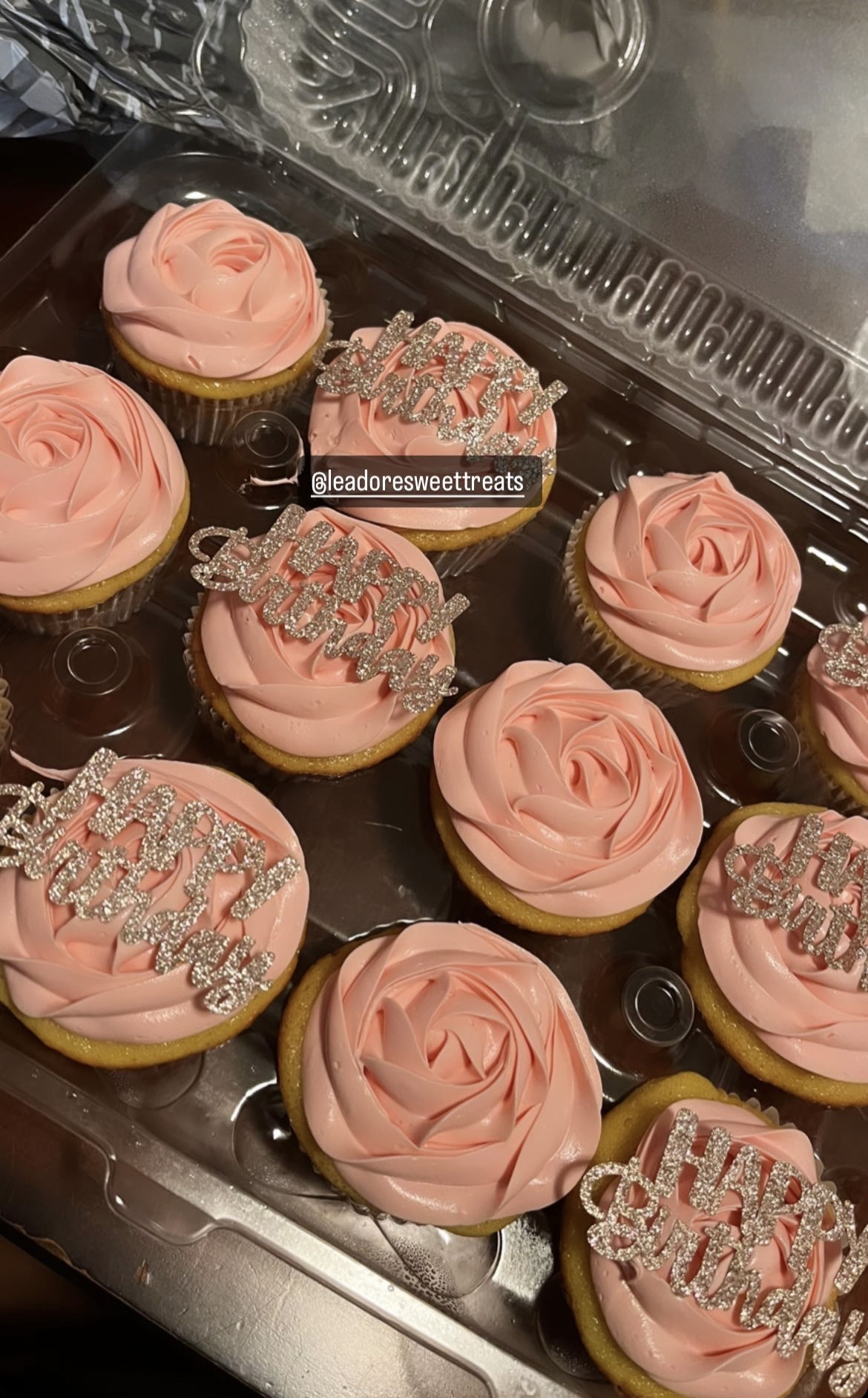 Cupcakes.