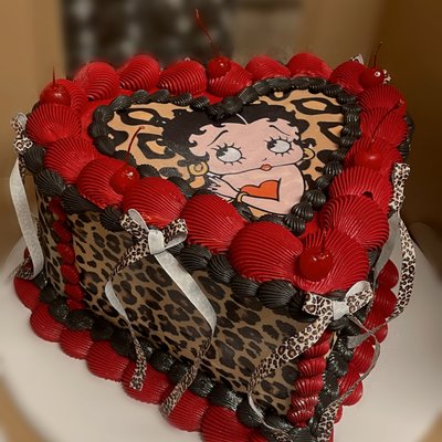 10 inch 3 layer cake-serves up to 50-60 guest