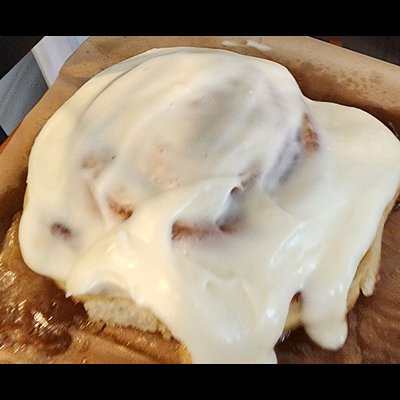 Single Cinnamon Roll 