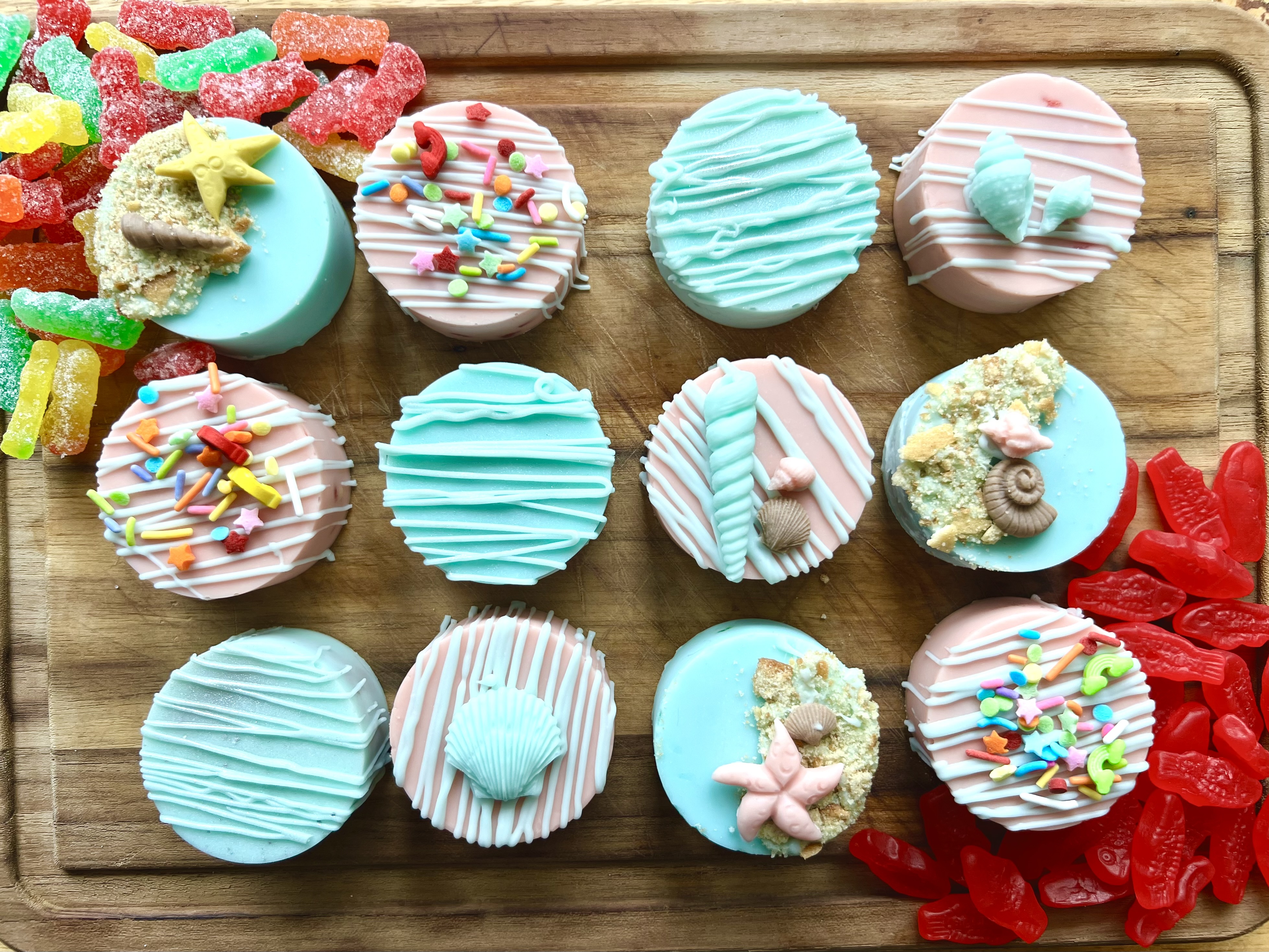 Cake Pucks 