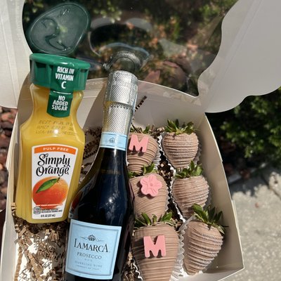 Mimosa / Strawberry Box