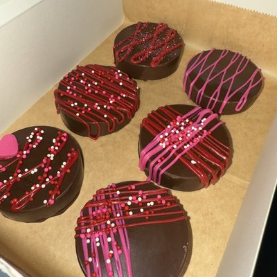 Chocolate Covered Oreos-Dozen